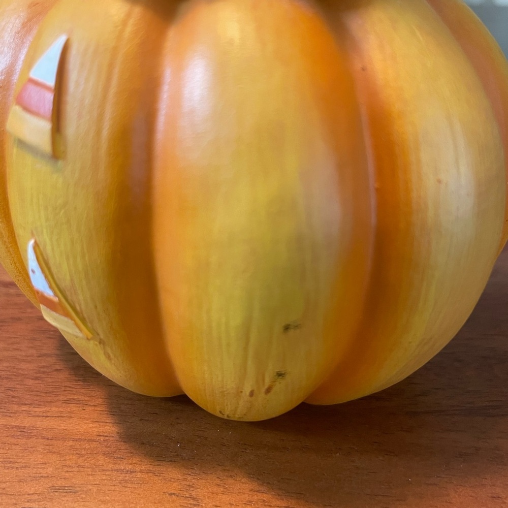 Halloween Pumpkin Figurine with Witch Hat - Picture 3 of 4